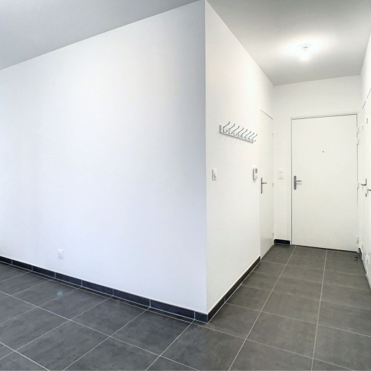  Annonces SAINTPRIEST : Appartement | FEYZIN (69320) | 49 m2 | 820 € 