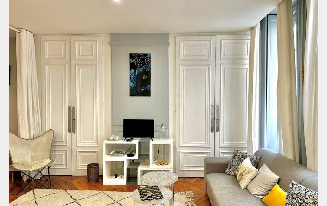 Annonces SAINTPRIEST : Appartement | LYON (69002) | 55 m2 | 1 950 € 